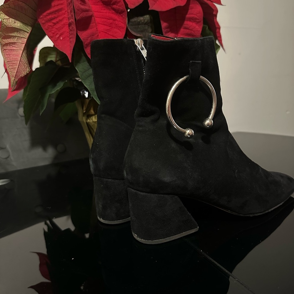 Chic Black Suede Heeled Boots with Silver Ring Detail